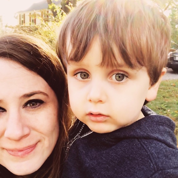 Meet your Posher, Melissa - Picture 5 of 6